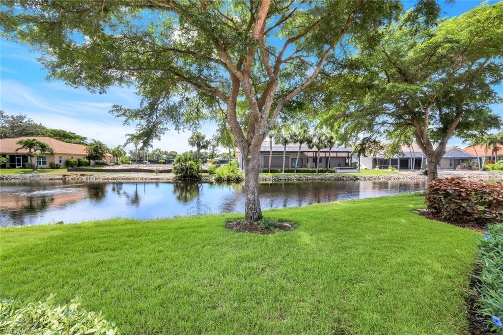 9172 Las Maderas Dr, Bonita Springs, FL 34135-26