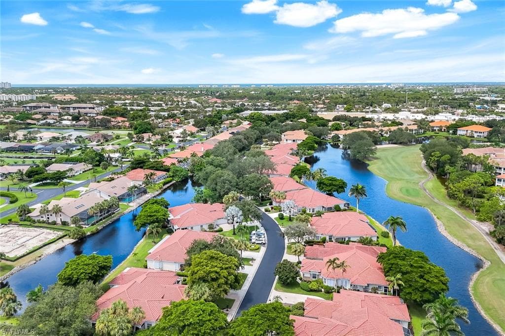 9172 Las Maderas Dr, Bonita Springs, FL 34135-28