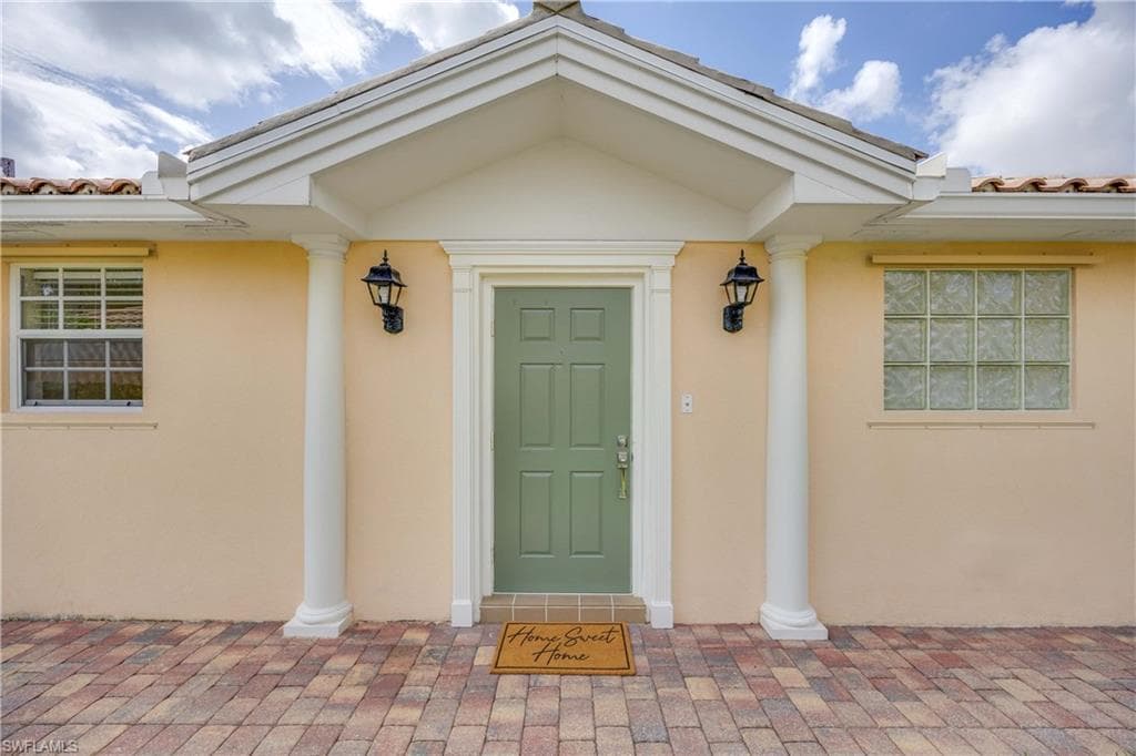 3608 Exuma Way, Naples, FL 34119-6