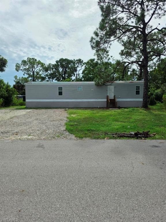 8385 Marx Dr, North Fort Myers, FL 33917-3