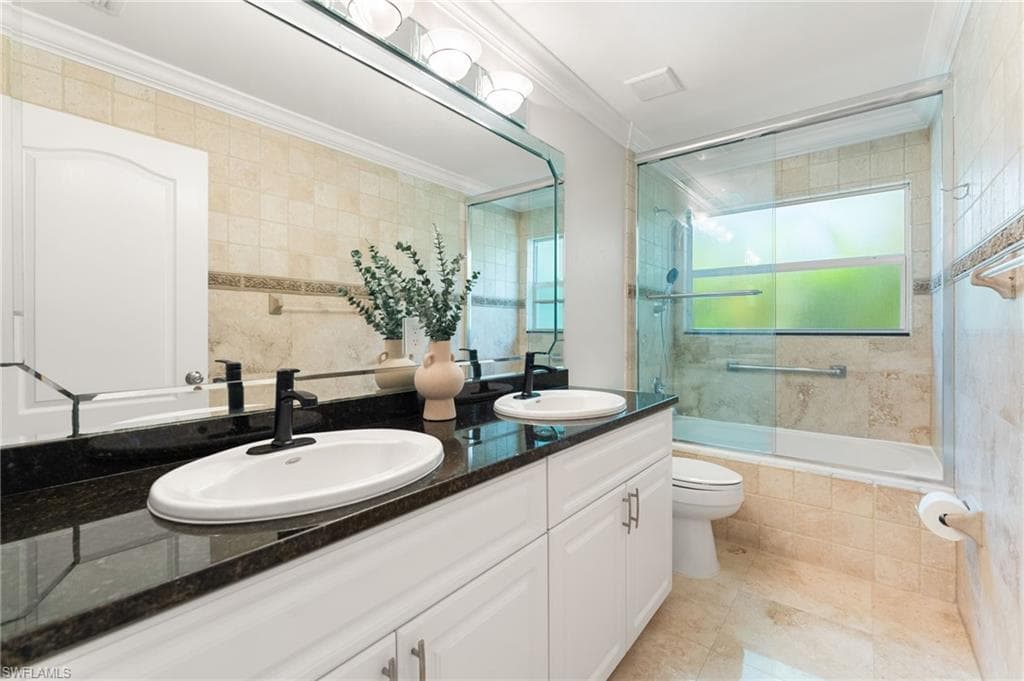 2384 Heritage Greens Dr, Naples, FL 34119-11