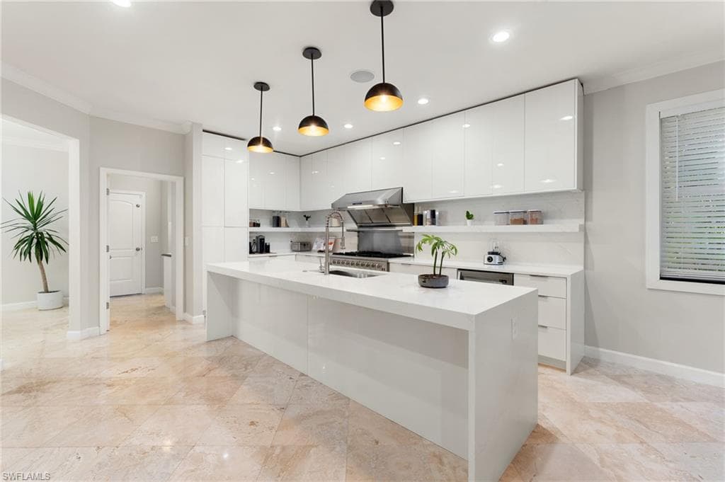 2384 Heritage Greens Dr, Naples, FL 34119-15
