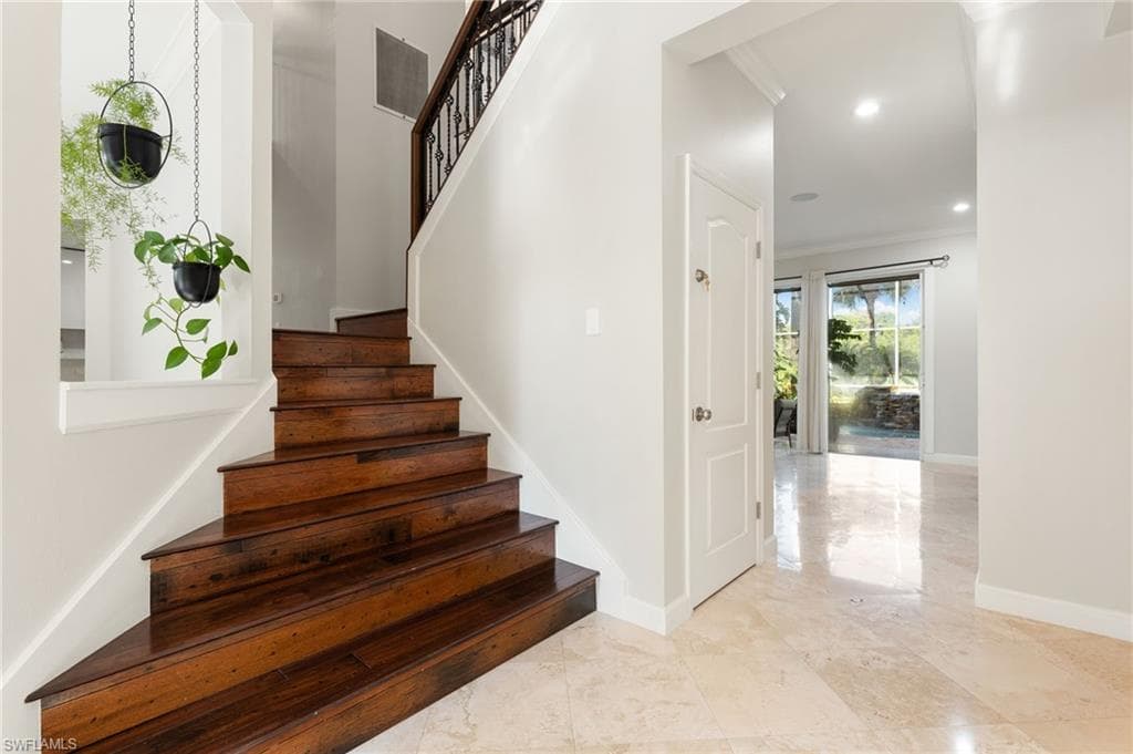 2384 Heritage Greens Dr, Naples, FL 34119-24