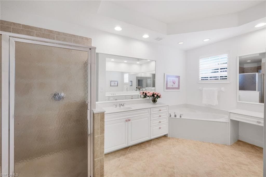 10341 Autumn Breeze Dr 201, Estero, FL 34135-24