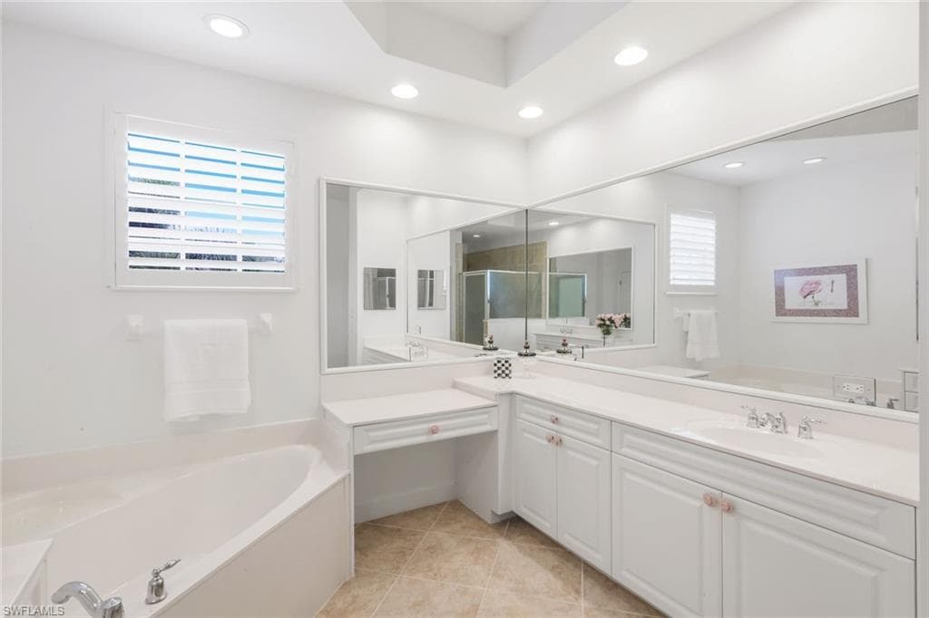 10341 Autumn Breeze Dr 201, Estero, FL 34135-25