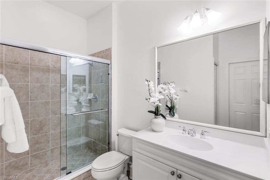 10341 Autumn Breeze Dr 201, Estero, FL 34135-27