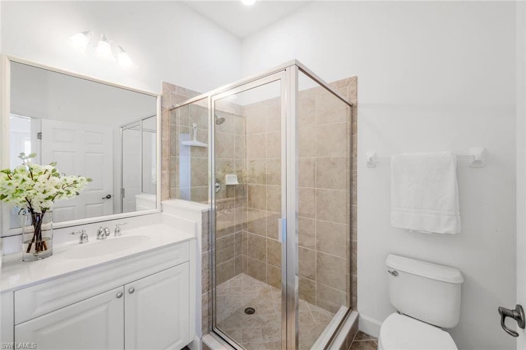 10341 Autumn Breeze Dr 201, Estero, FL 34135-30