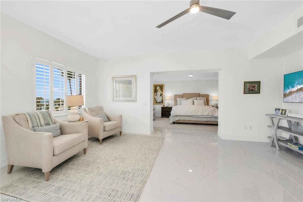 8665 Bay Colony Dr 202, Naples, FL 34108-11