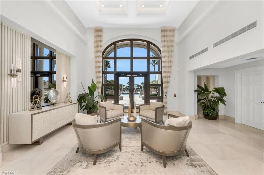 8665 Bay Colony Dr 202, Naples, FL 34108-20