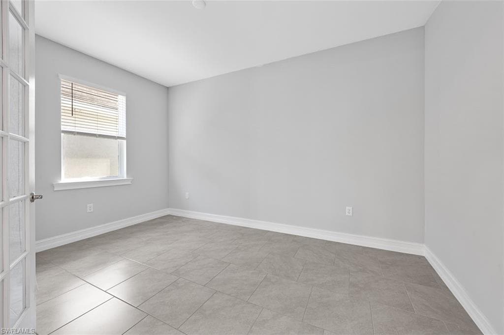 1069 Tranquil Brook Dr, Naples, FL 34114-20