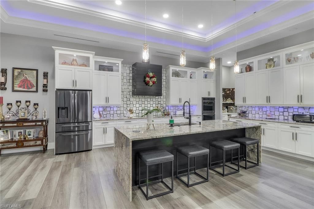 3737 14th Ave NE, Naples, FL 34120-9
