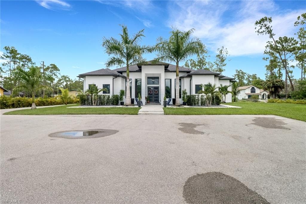 3737 14th Ave NE, Naples, FL 34120-2
