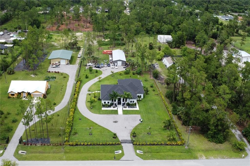 3737 14th Ave NE, Naples, FL 34120-30
