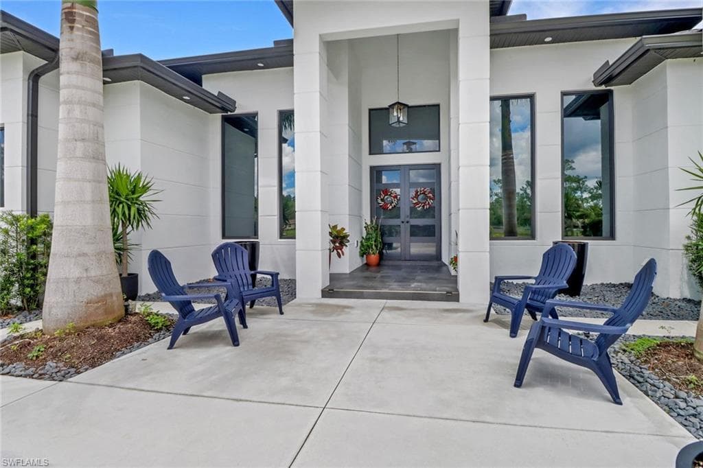 3737 14th Ave NE, Naples, FL 34120-3