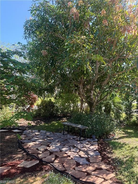 119 Flame Vine Dr, Naples, FL 34110-22