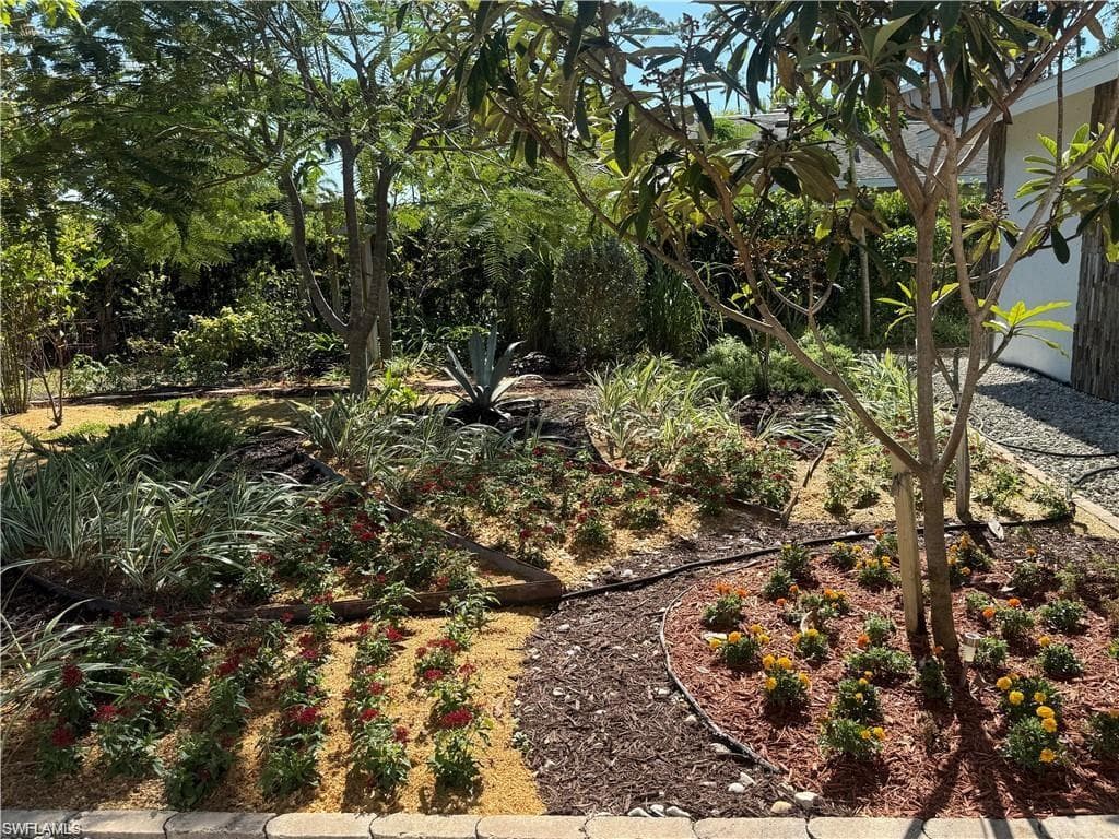 119 Flame Vine Dr, Naples, FL 34110-30