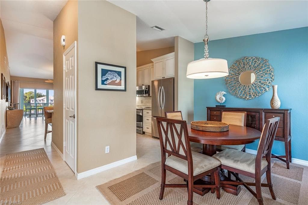 864 Tanbark Dr 201, Naples, FL 34108-9
