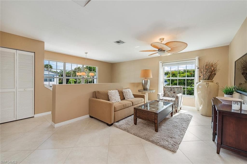 864 Tanbark Dr 201, Naples, FL 34108-10
