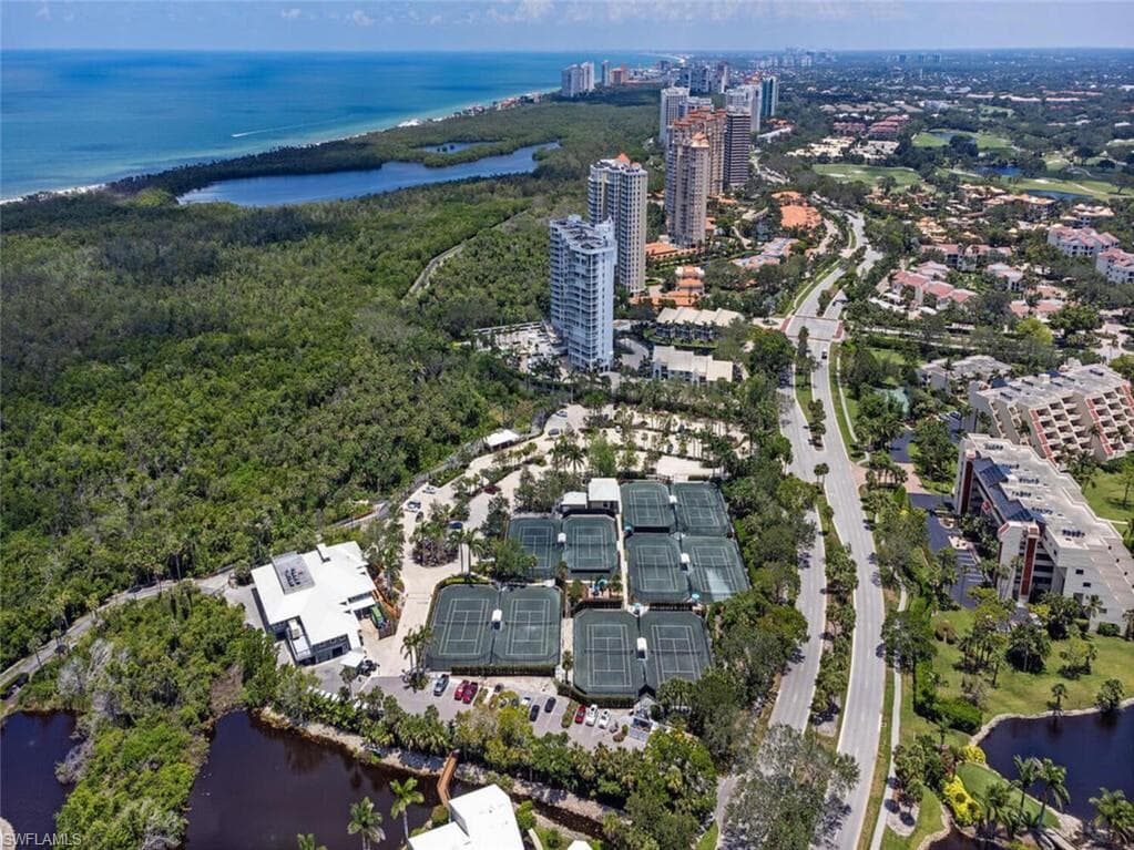 864 Tanbark Dr 201, Naples, FL 34108-31