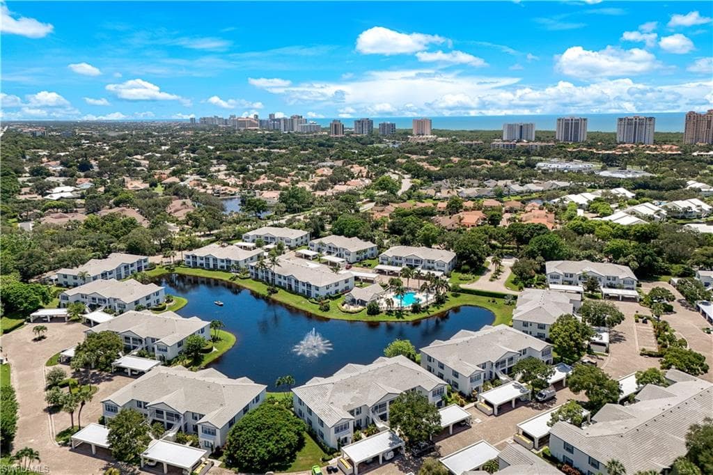 864 Tanbark Dr 201, Naples, FL 34108-37