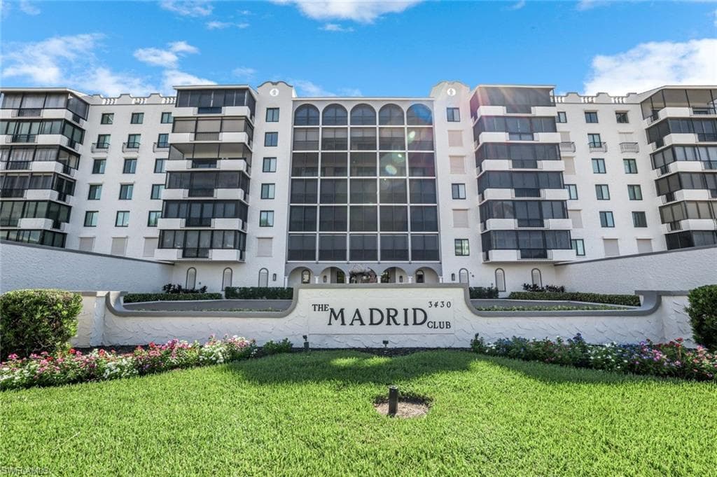 3430 Gulf Shore Blvd N 5j, Naples, FL 34103-25