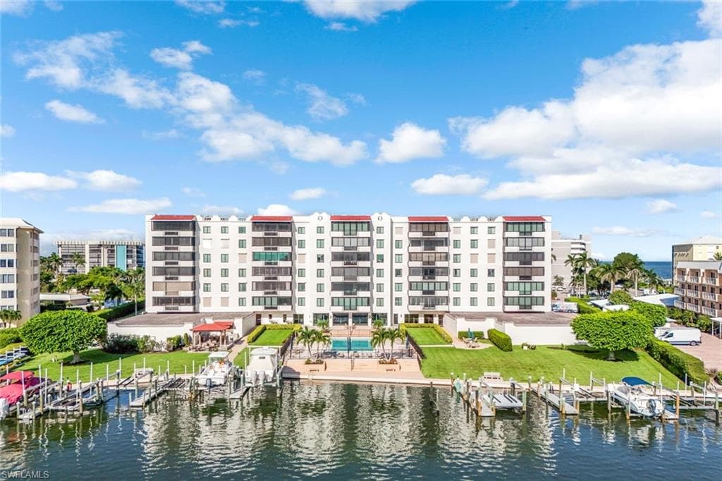 3430 Gulf Shore Blvd N 5j, Naples, FL 34103-4