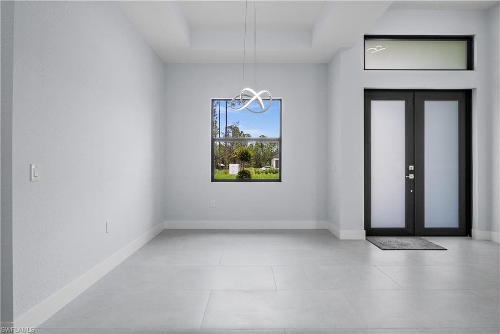 4234 27th Ave NE, Naples, FL 34120-8