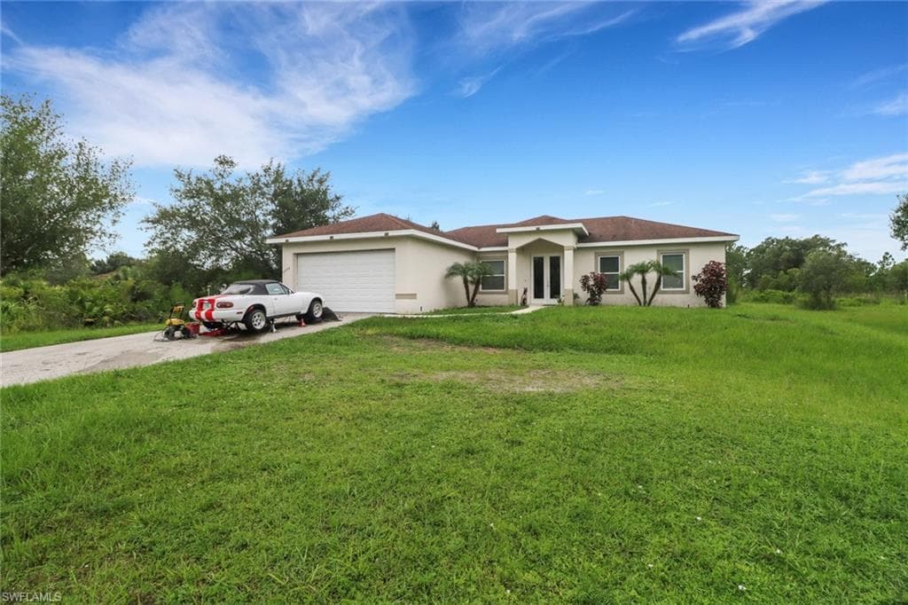 4240 62nd Ave NE, Naples, FL 34120-2