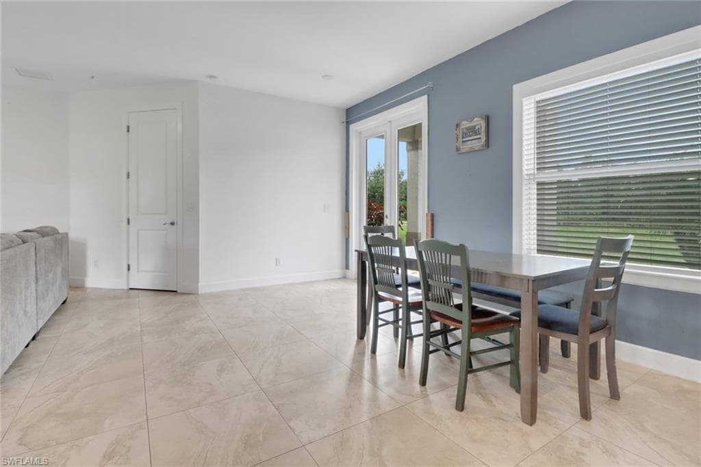 4240 62nd Ave NE, Naples, FL 34120-6