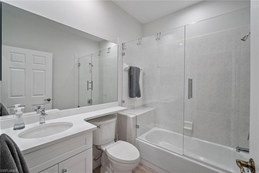 8275 Danbury Blvd 104, Naples, FL 34120-14