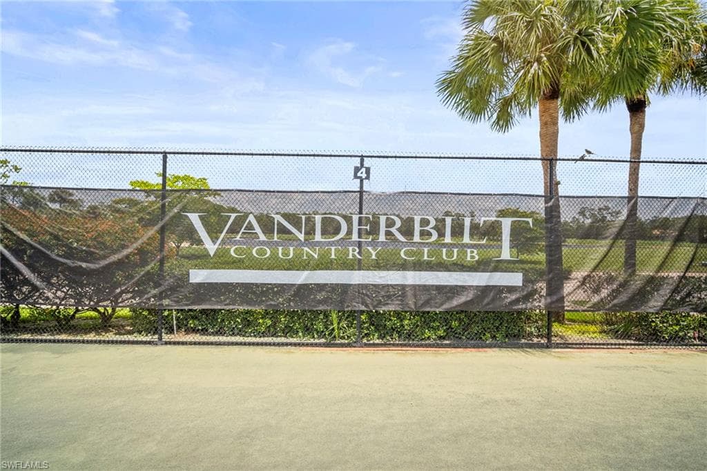 8275 Danbury Blvd 104, Naples, FL 34120-29