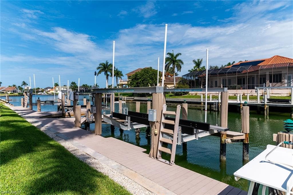1370 Quintara Ct, Marco Island, FL 34145-43