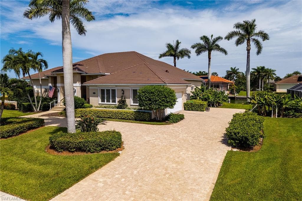 1370 Quintara Ct, Marco Island, FL 34145-7