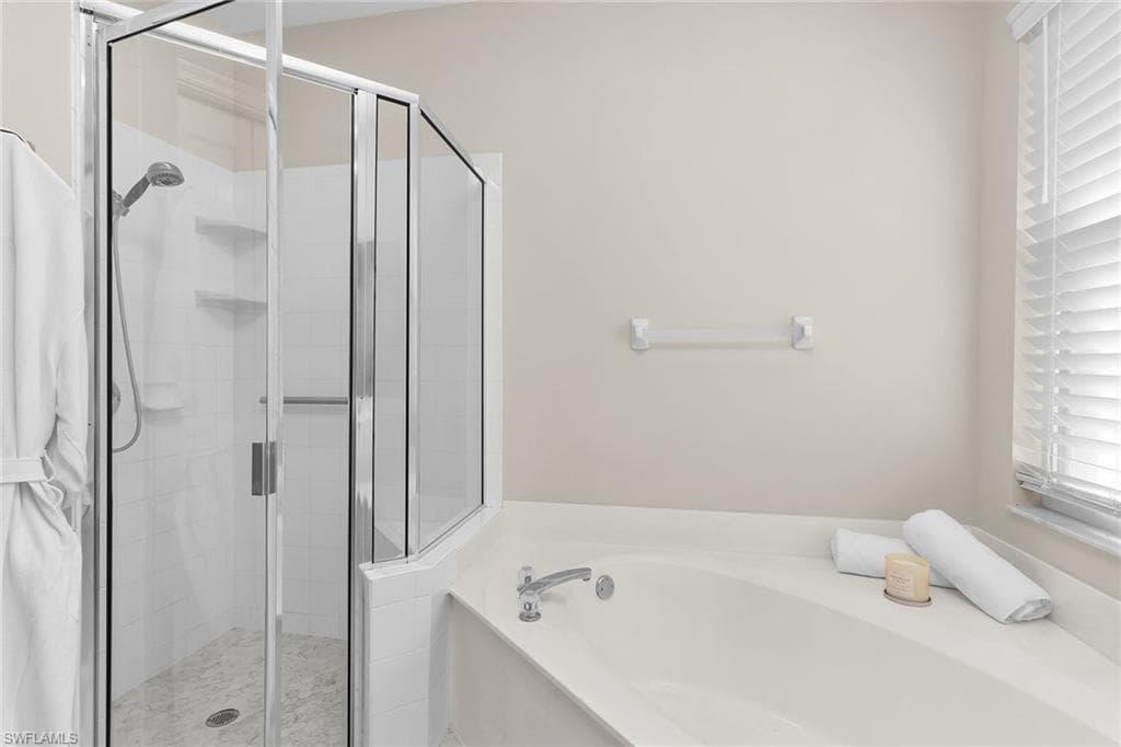 8574 Pepper Tree Way, Naples, FL 34114-17