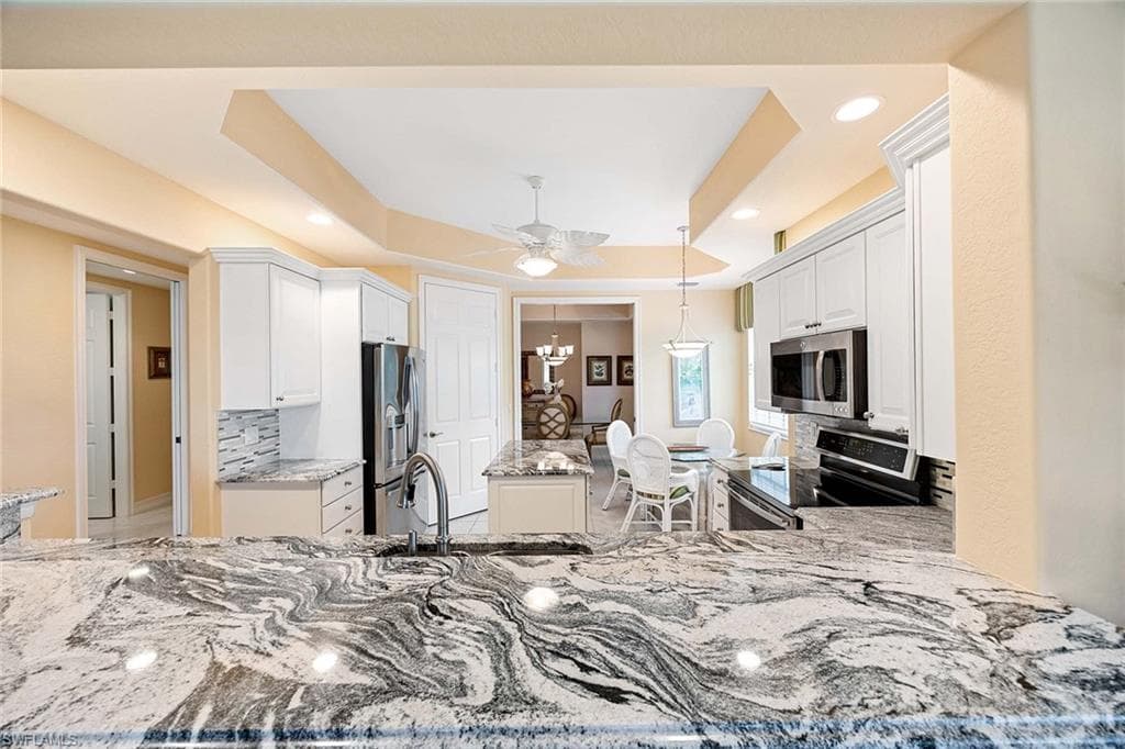 8609 Champions Pt 201, Naples, FL 34113-11