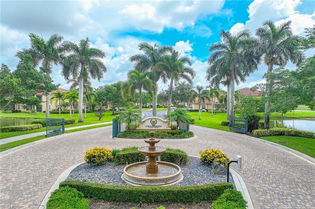 8609 Champions Pt 201, Naples, FL 34113-40