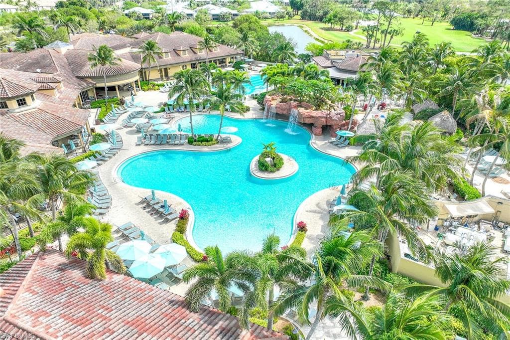 8609 Champions Pt 201, Naples, FL 34113-44
