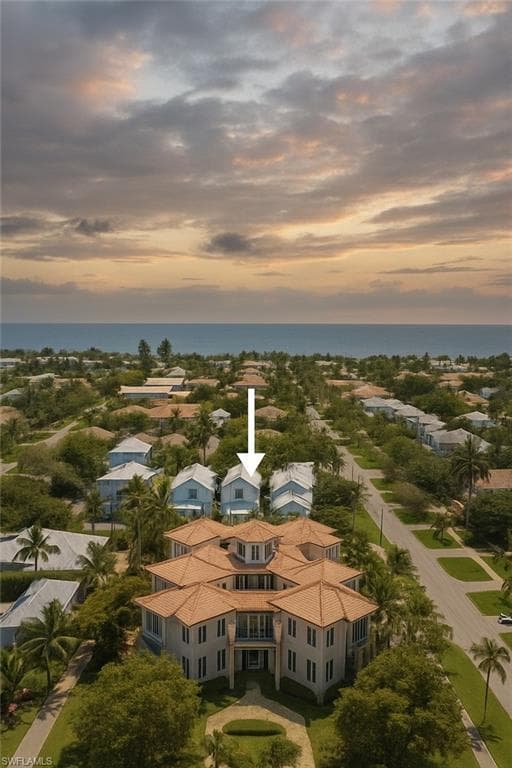 1021 6th St S, Naples, FL 34102-44