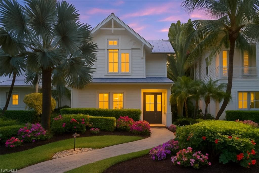 1021 6th St S, Naples, FL 34102-46
