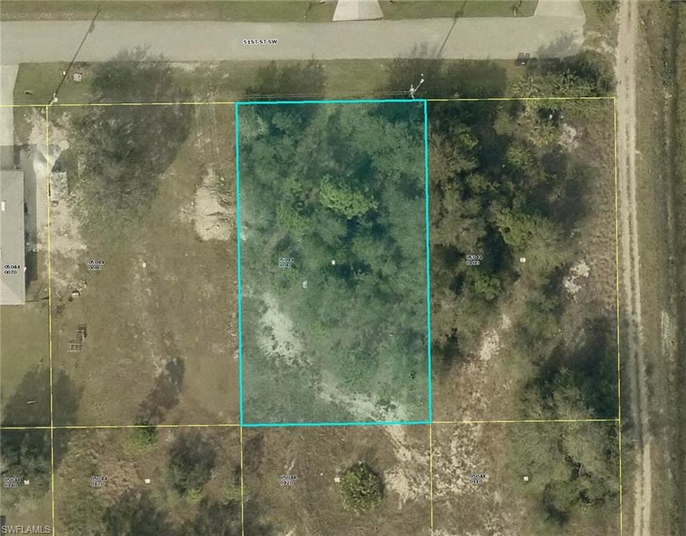 2603 51st St SW, Lehigh Acres, FL 33976-2