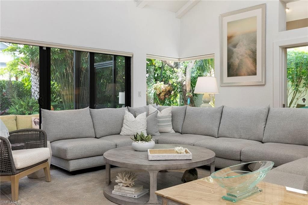580 Tierra Mar Ln 21, Naples, FL 34108-13