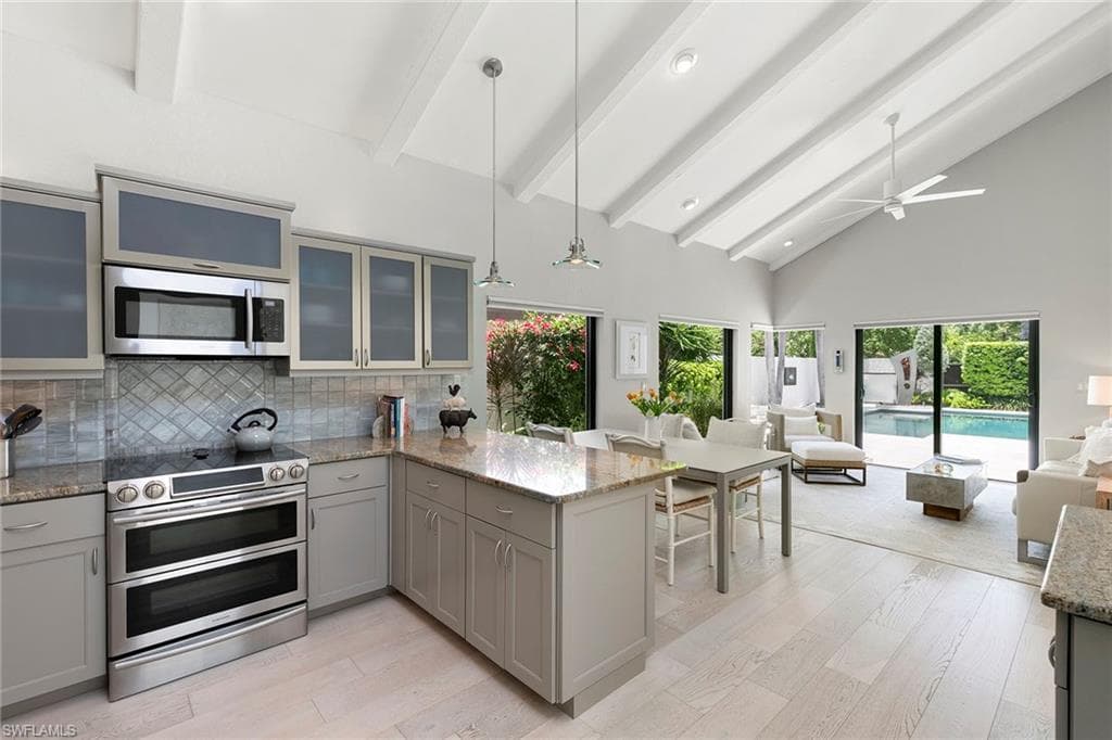 580 Tierra Mar Ln 21, Naples, FL 34108-19
