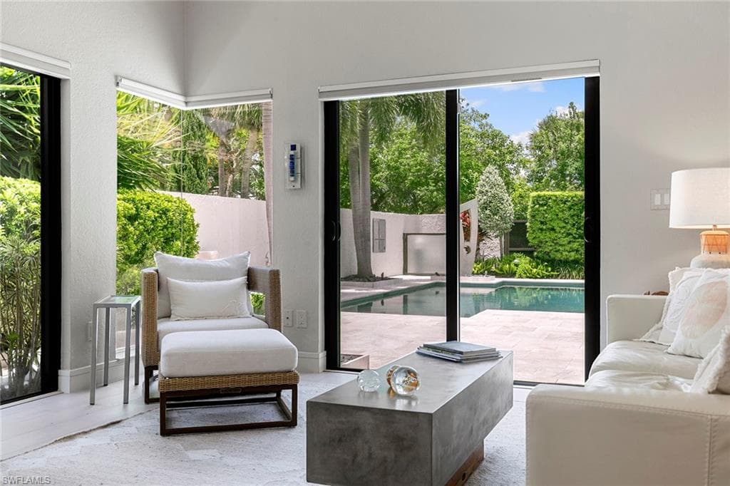 580 Tierra Mar Ln 21, Naples, FL 34108-23