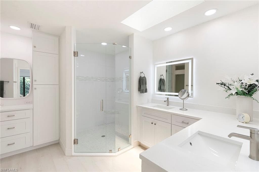 580 Tierra Mar Ln 21, Naples, FL 34108-27