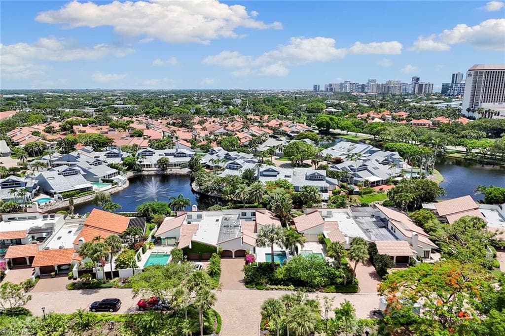 580 Tierra Mar Ln 21, Naples, FL 34108-45