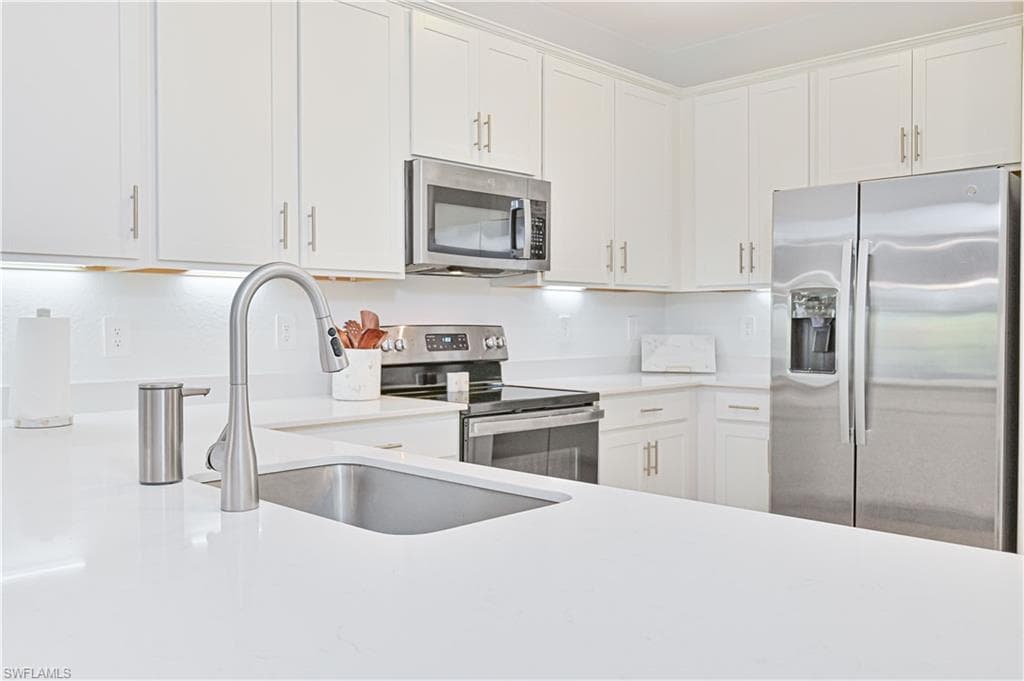 2200 Dragonfruit Way, Naples, FL 34120-16