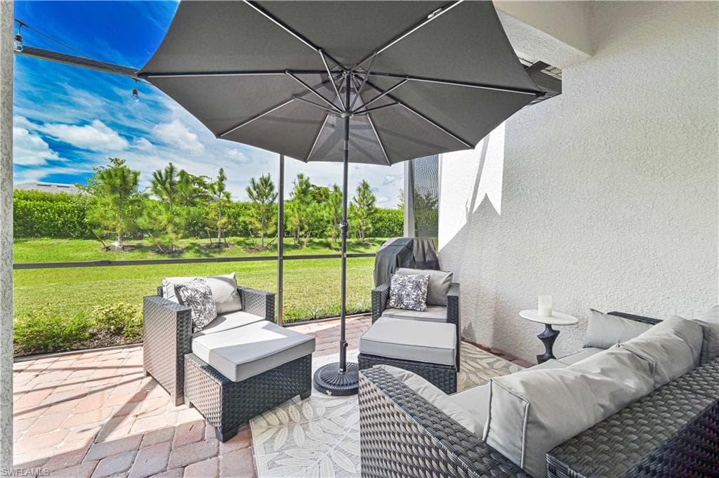 2200 Dragonfruit Way, Naples, FL 34120-32