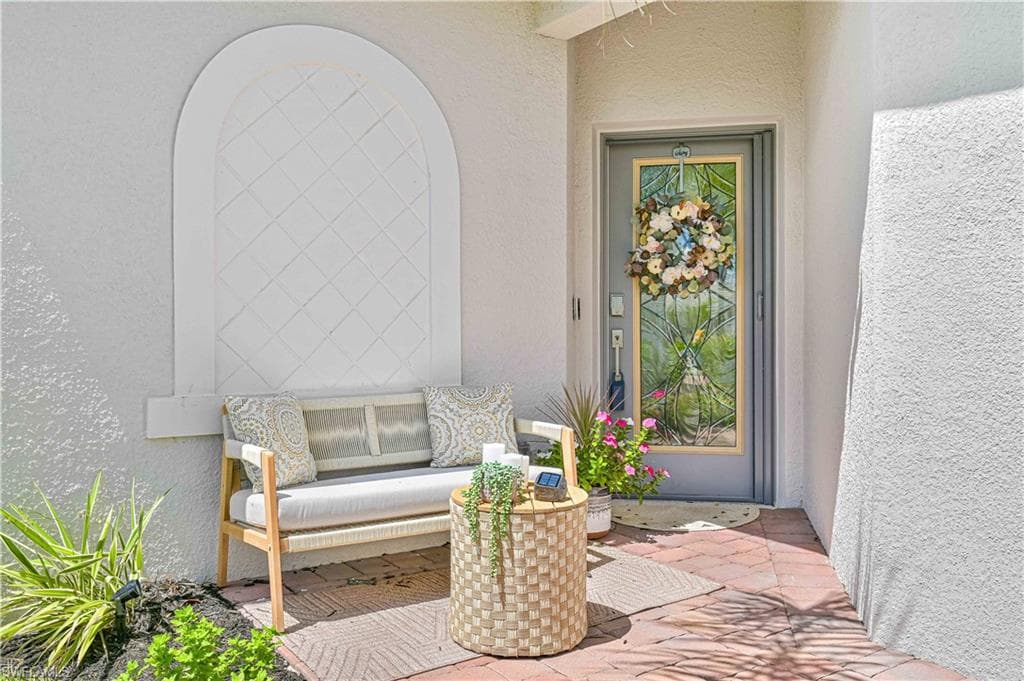 2200 Dragonfruit Way, Naples, FL 34120-6