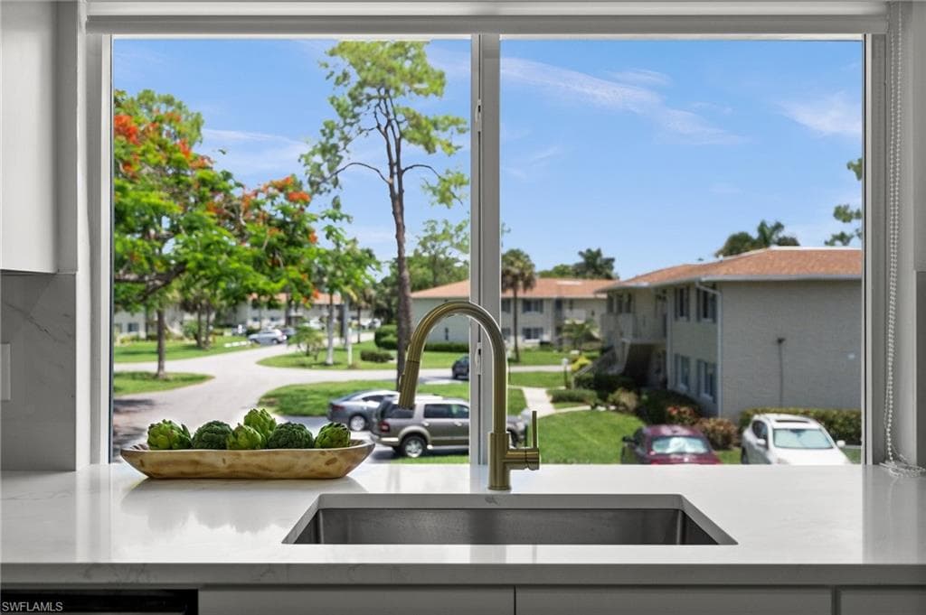 292 Winners Cir 2776, Naples, FL 34112-15