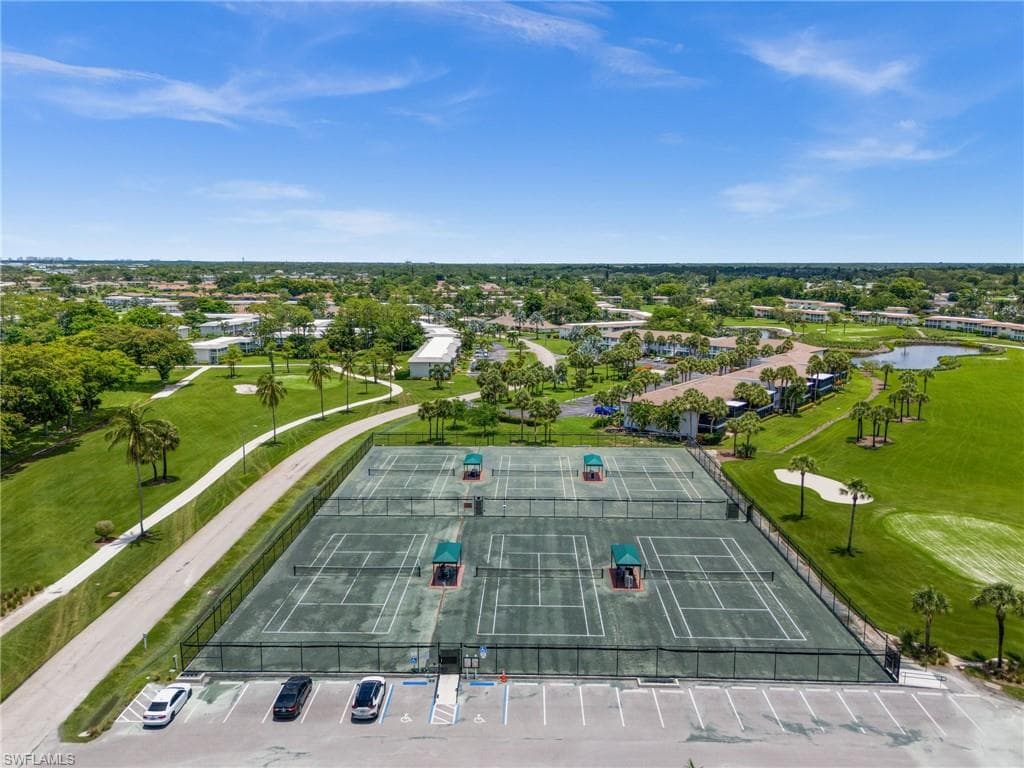 292 Winners Cir 2776, Naples, FL 34112-29